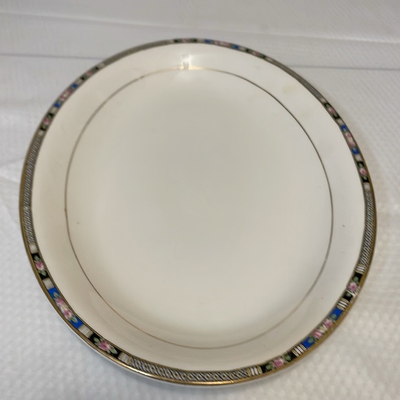 Set of two Serving Platters - Picture 13 of 14